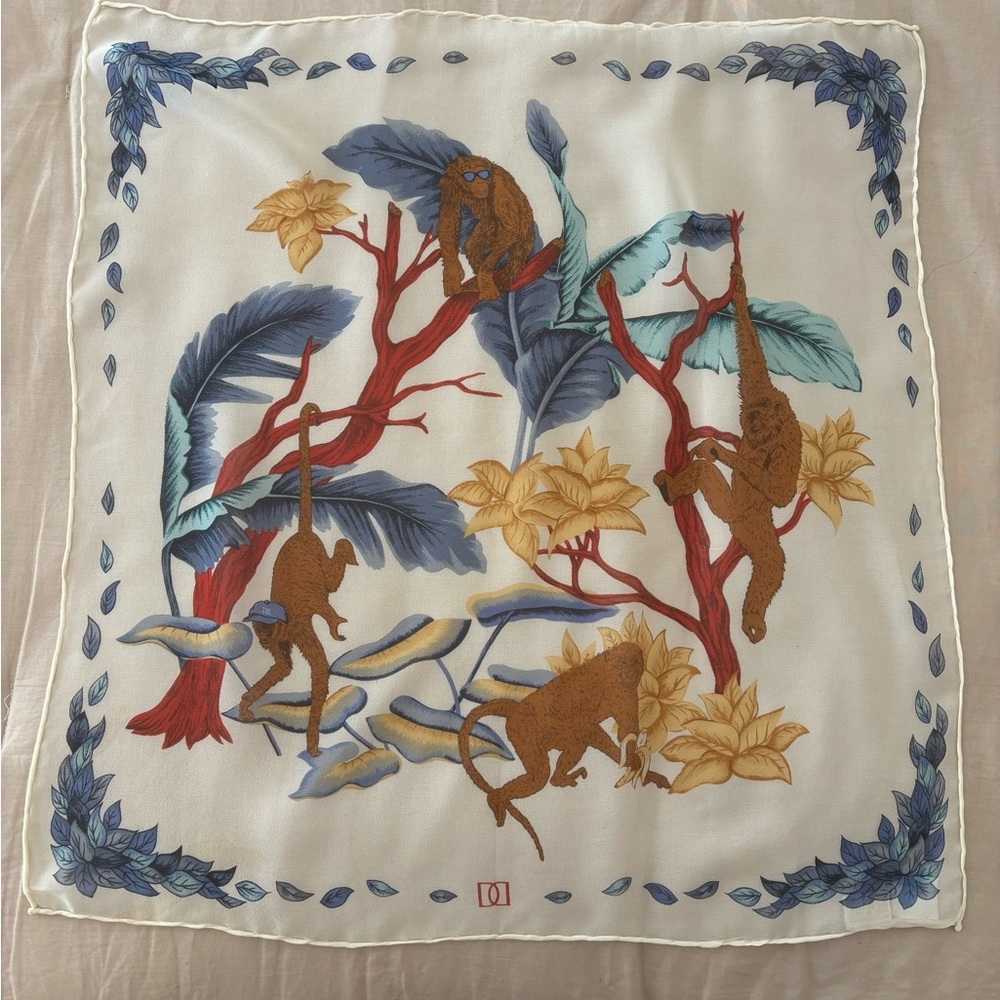 Arrow, 100% silk scarf.